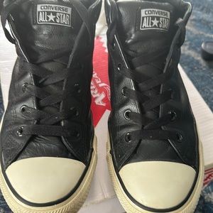 Used Men blacks converse .